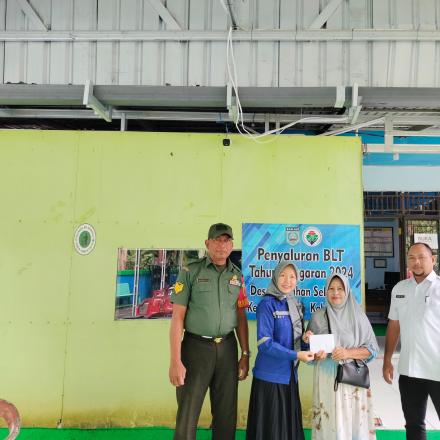 Pemerintah Bawahan Seberang Salurkan Bantuan Langsung Tunai BLT Bagi Warga Yang Membutuhkan